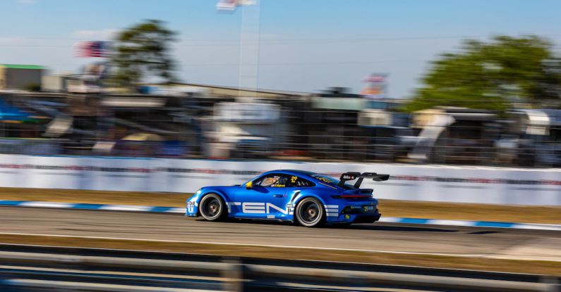 Page Speed - Sports Car Racing at Sebring